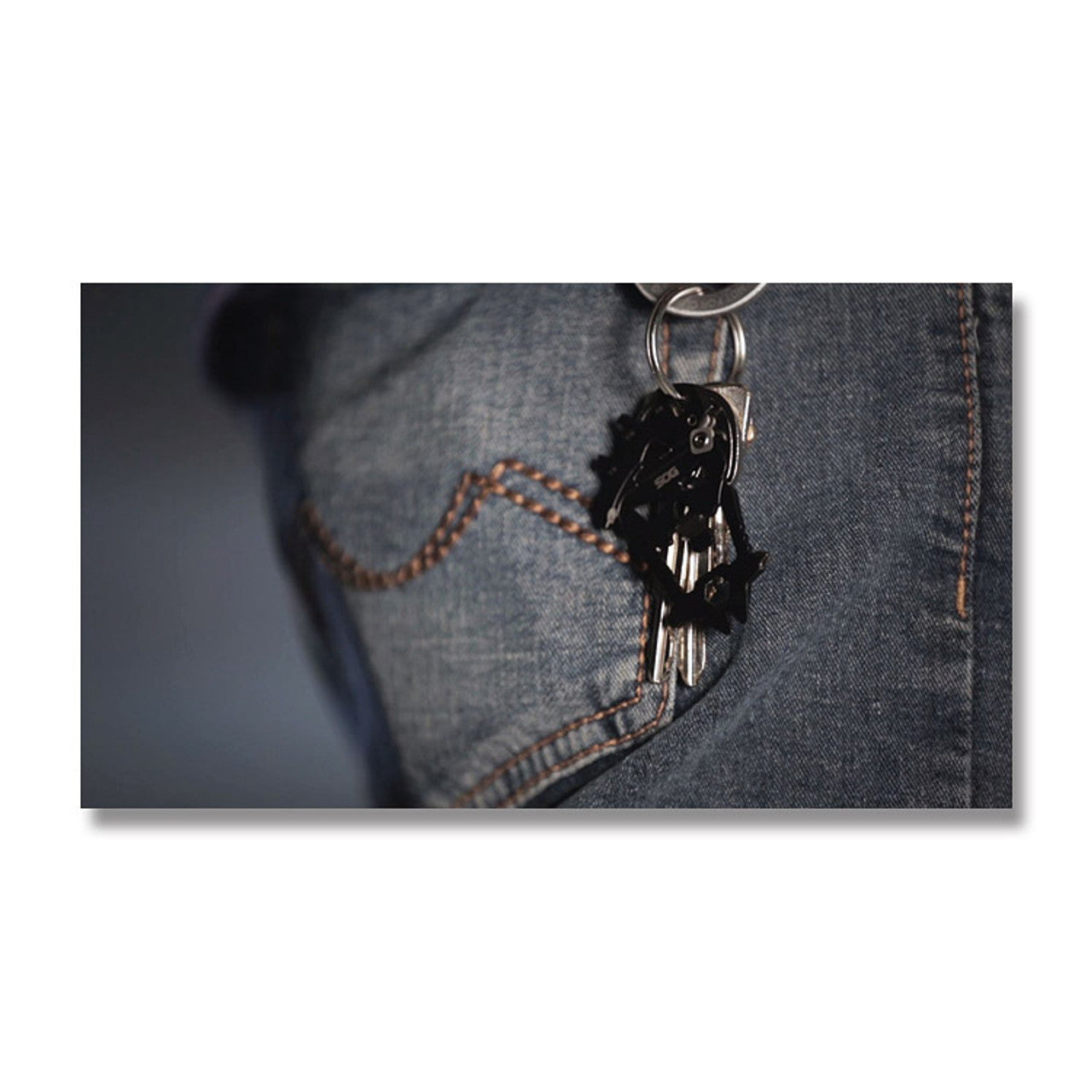 SOG MACV Tool Keychain Multi-Tool 12-IN-1