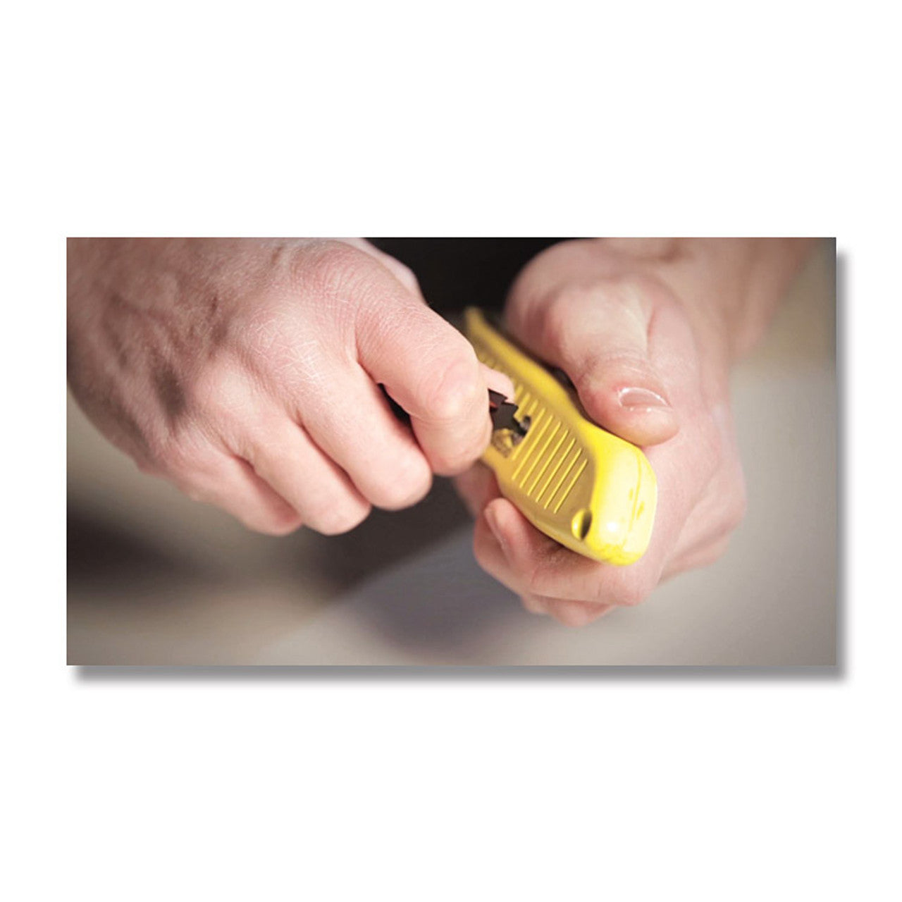 SOG MACV Tool Keychain Multi-Tool 12-IN-1