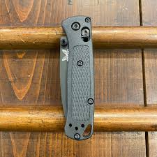 Benchmade 533BK-2 Mini Bugout Black CPM-S30V Blade Black CF-Elite Handle Folding