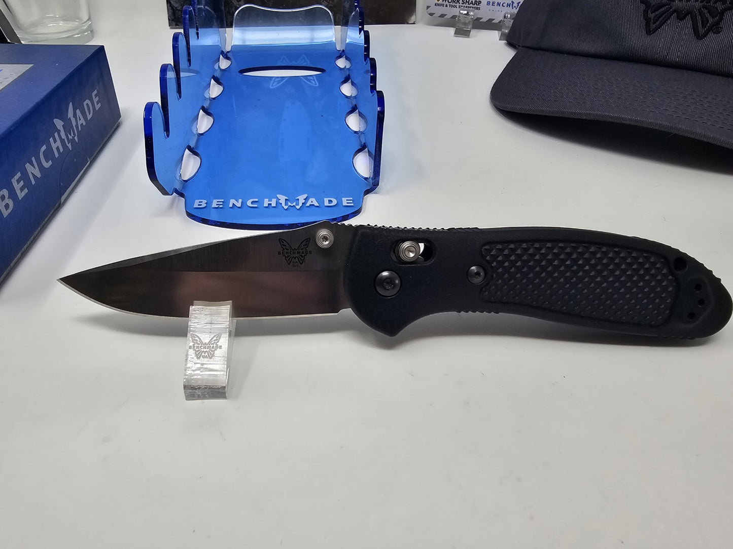 Benchmade 551-S30V Griptilian CPM-S30V Folding Blade Knife Axis Lock