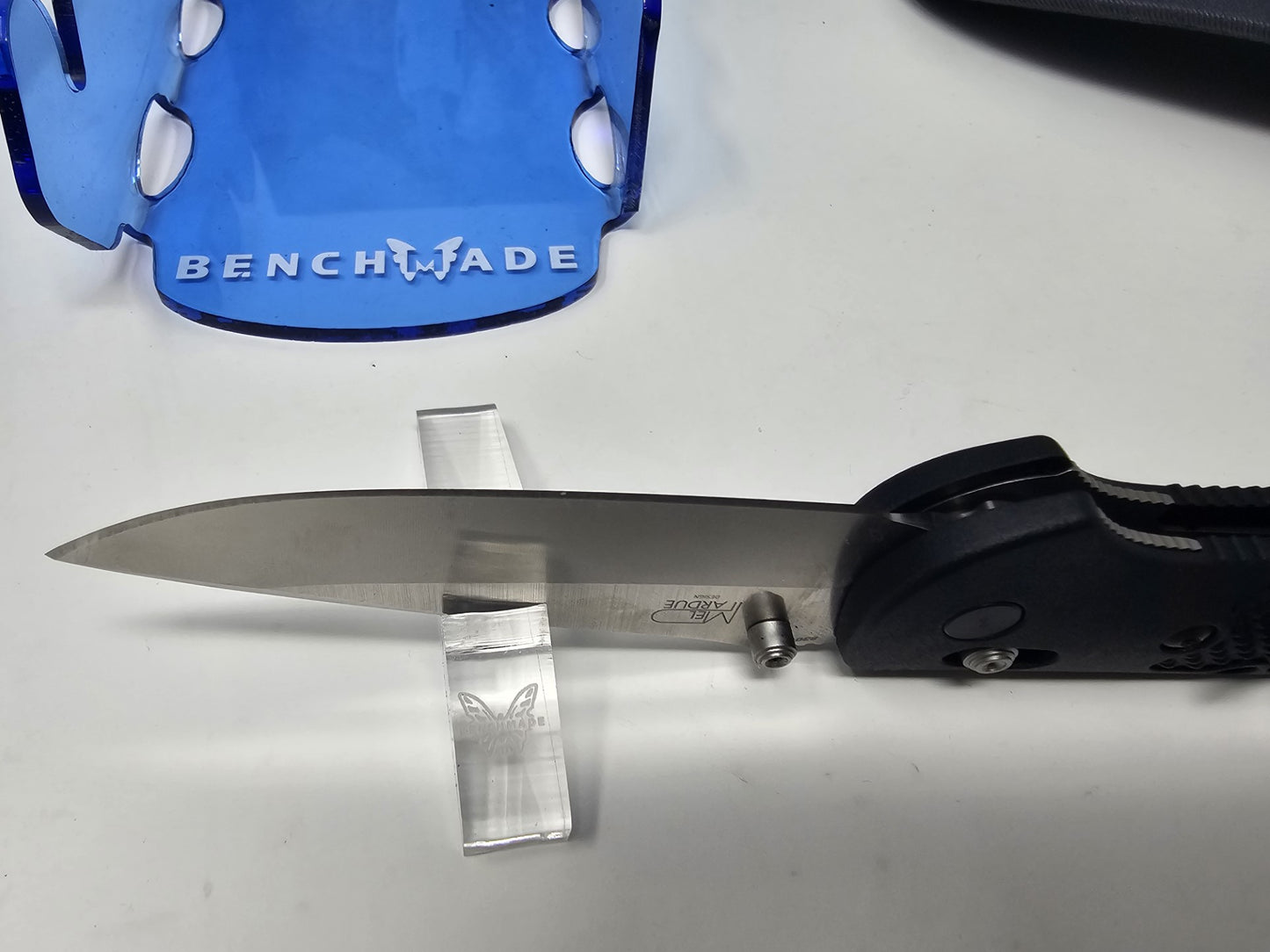 Benchmade 551-S30V Griptilian CPM-S30V Folding Blade Knife Axis Lock