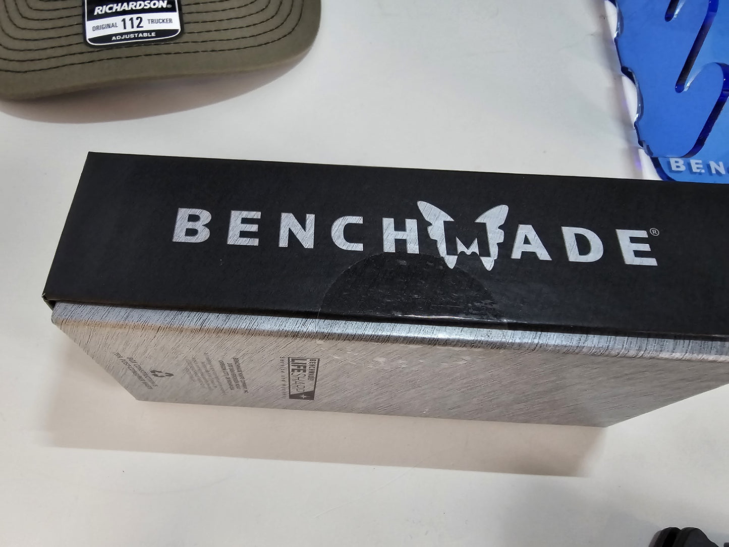 Benchmade 570-1 Presidio II CPM-S30V Blade CF-Elite Handle Folding Knife