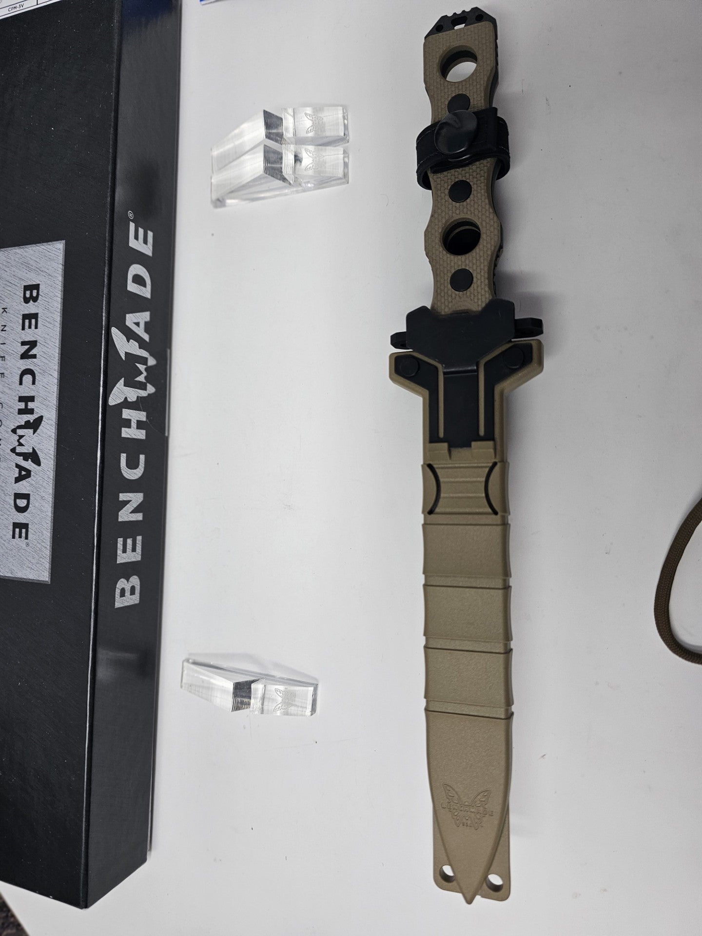 Benchmade 185BK-1 SOCP Fixed Blade CPM-3V w/ Desert Tan Sheath 185BK-1