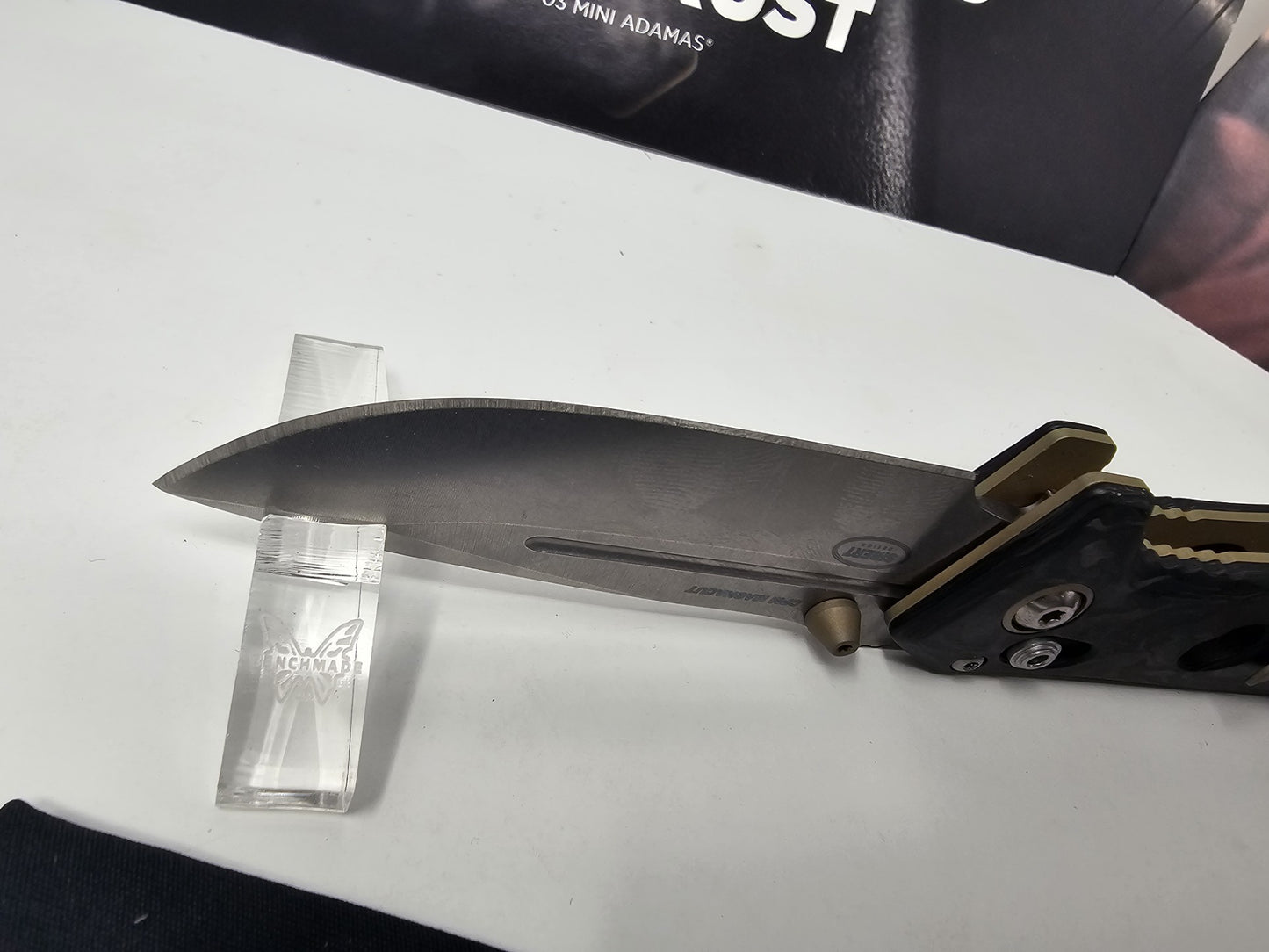 Benchmade 273-03 Mini Adamas Marbled Carbon Fiber Handle CPM-MagnaCut Blade