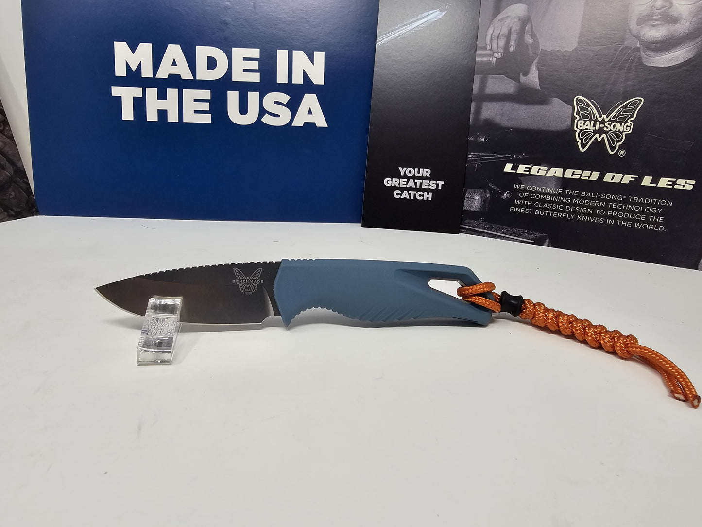 Benchmade 18050 Intersect CPM-MagnaCut Fixed Blade Depth Blue Santoprene Water Line