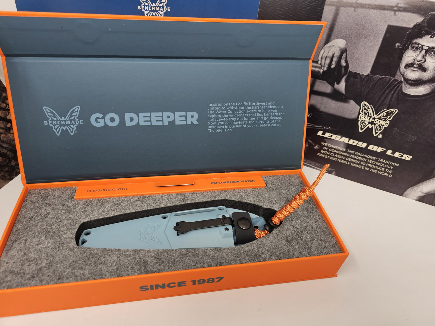 Benchmade 18050 Intersect CPM-MagnaCut Fixed Blade Depth Blue Santoprene Water Line