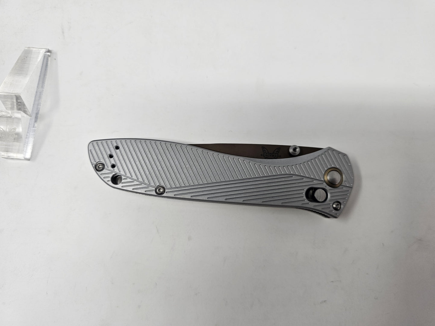 Benchmade 710FE-24 Seven Ten Gray 6061-T6 Aluminum Handle Recurve Drop-Point S90V Blade