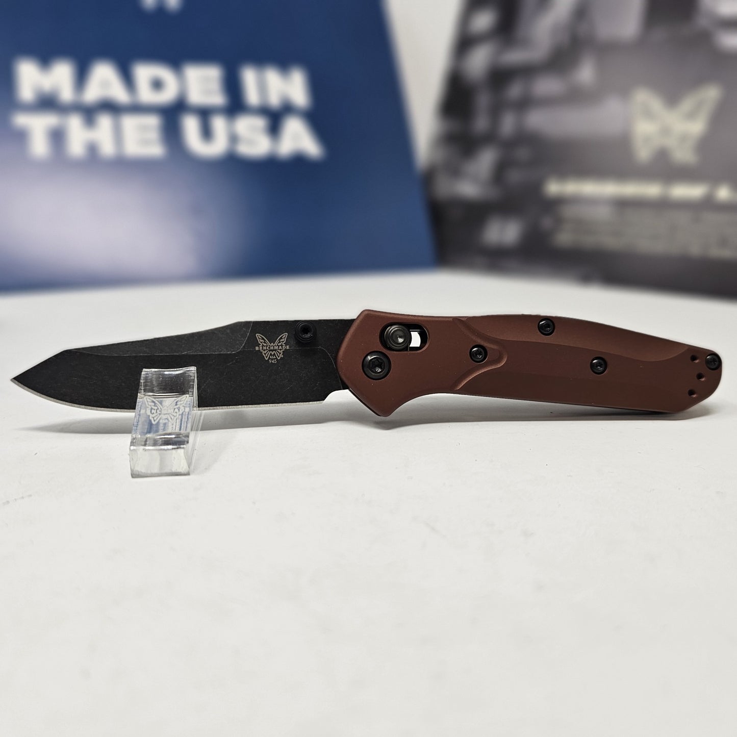 Benchmade 945BK-03 Mini Osborne CPM-MagnaCut Reverse Tanto 6061-T6 Aluminum Folding Knife