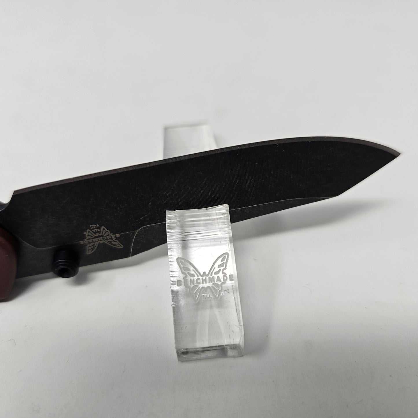 Benchmade 945BK-03 Mini Osborne CPM-MagnaCut Reverse Tanto 6061-T6 Aluminum Folding Knife
