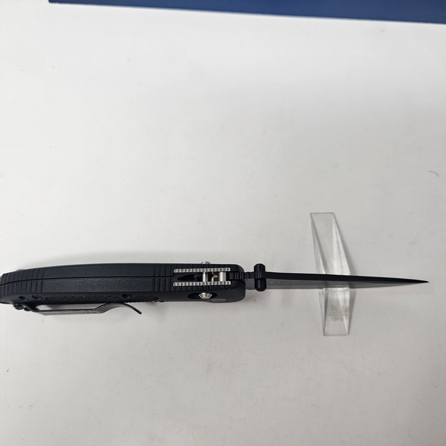 Benchmade 551SBK-S30V Griptilian Serrated Black CPM-S30V Blade Black