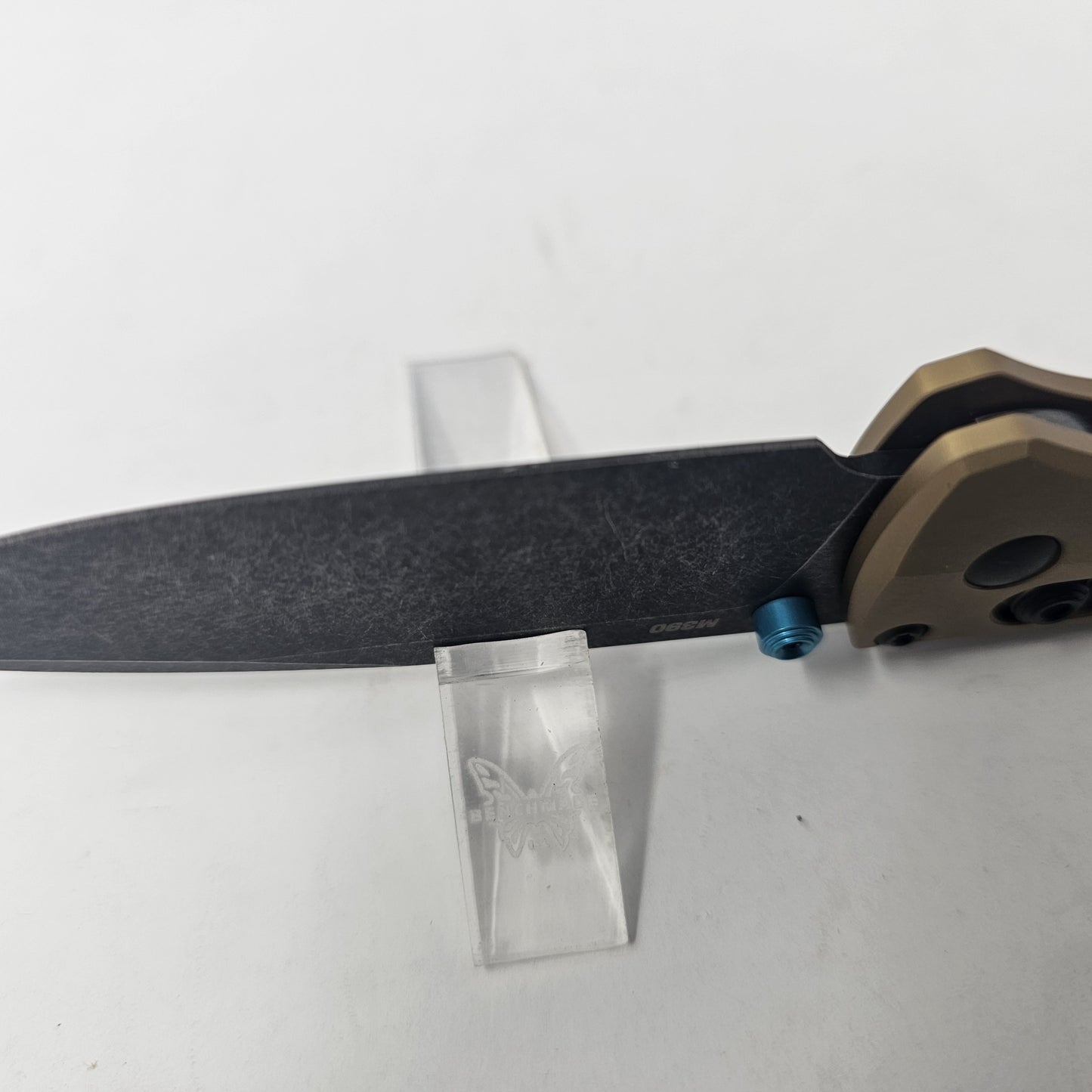 Benchmade 535BK-07 Bugout Burnt Brass 6061-T6 Aluminum Handle M390 Blade