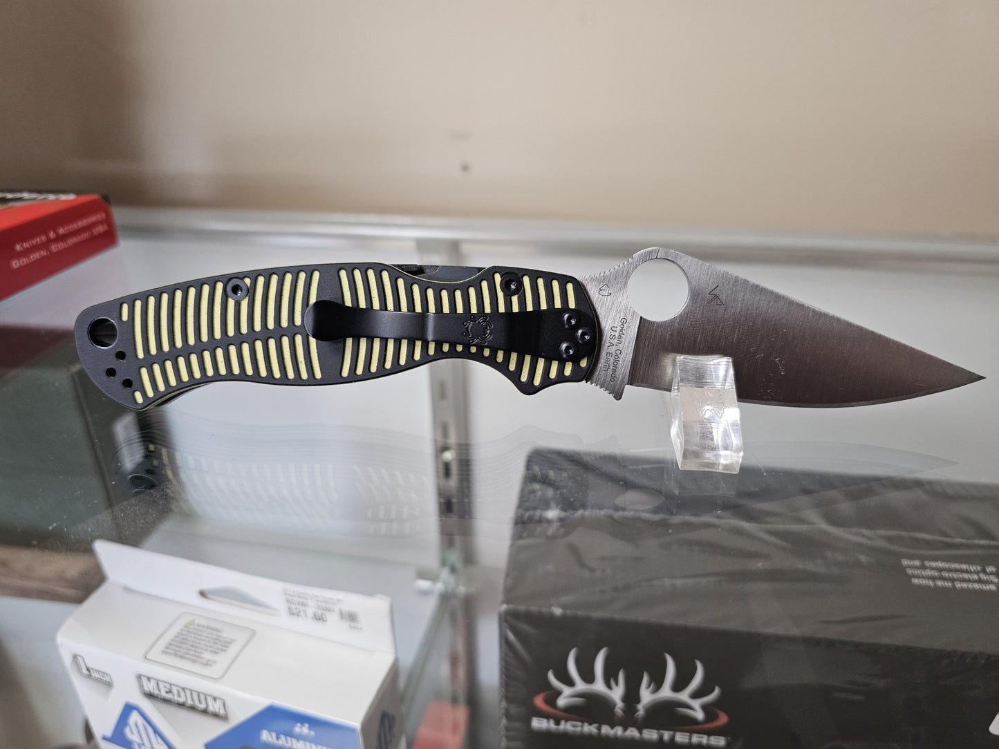 Spyderco Para Military 2 Salt CPM-MagnaCut Black/Yellow G10 Folding Knife C81GBKYLMCP2 USA Made Lifetime Warranty