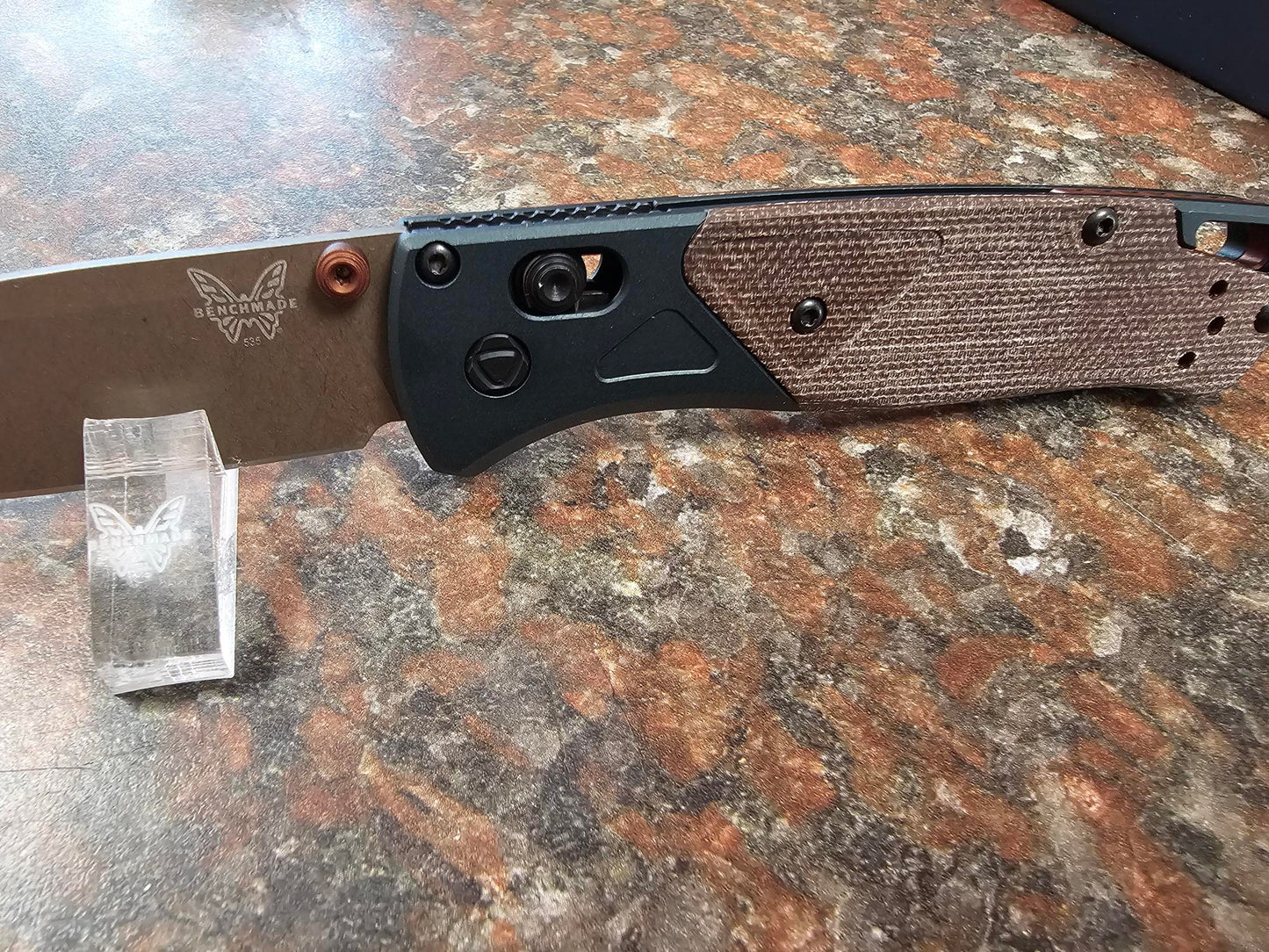 Benchmade 535FE-2602 Bugout CPM-S90V Blade Taiga Green Aluminum & Canvas Micarta Handle Folding Knife
