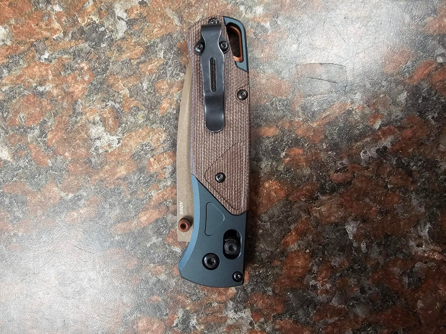 Benchmade 535FE-2602 Bugout CPM-S90V Blade Taiga Green Aluminum & Canvas Micarta Handle Folding Knife