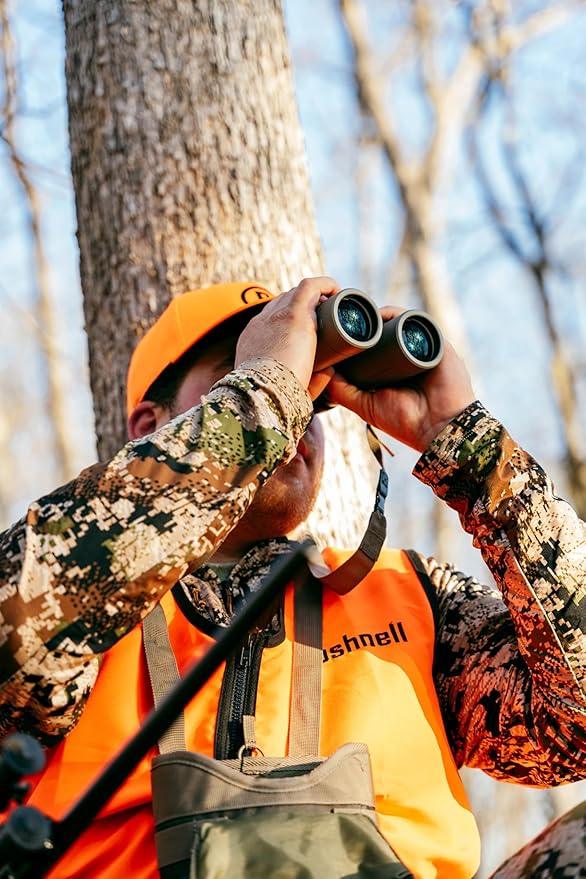 Bushnell R-Series R3 8 X 42mm Binoculars w/ Harness Neck Strap Covers & Lens Cloth R3-842